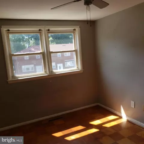 950 Circle, Halethorpe, MD 21227 photo 22