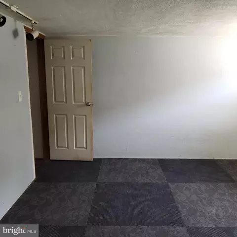950 Circle, Halethorpe, MD 21227 photo 25