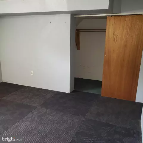 950 Circle, Halethorpe, MD 21227 photo 30