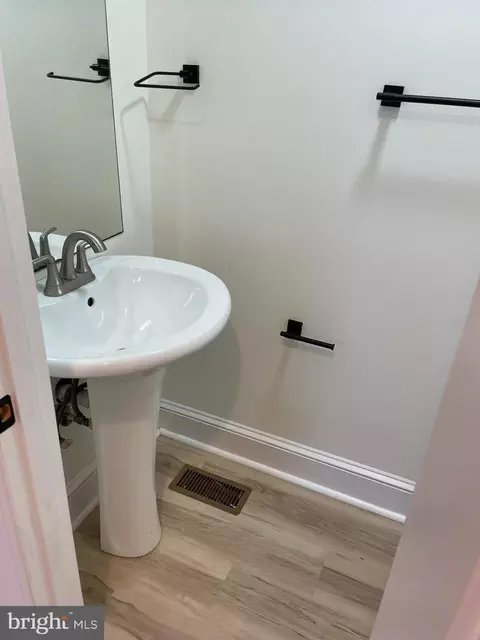 304 Fifth Ave, Lansdowne, MD 21227 photo 16