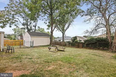 304 Fifth Ave, Lansdowne, MD 21227 photo 25