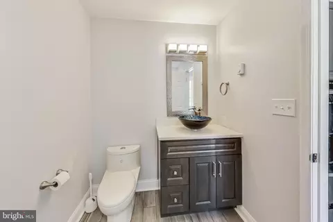 Bath - 14611 Manor Rd, Phoenix, MD 21131 photo 2 of 8