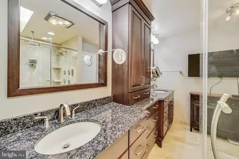 Bath - 14611 Manor Rd, Phoenix, MD 21131 photo 3 of 8