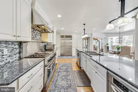 Kitchen - 14611 Manor Rd, Phoenix, MD 21131 photo 2 of 3