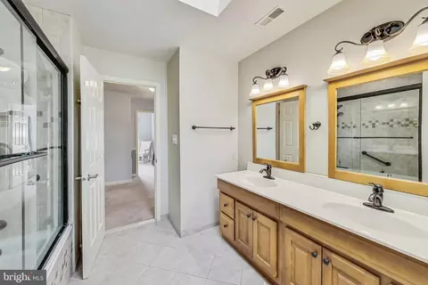 Bath - 14611 Manor Rd, Phoenix, MD 21131 photo 5 of 8