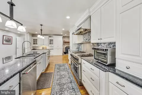 Kitchen - 14611 Manor Rd, Phoenix, MD 21131 photo 1 of 3