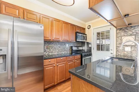 Kitchen - 1729 Searles Rd, Dundalk, MD 21222 photo 2 of 3