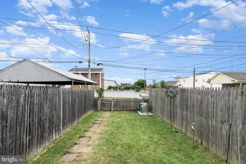Exterior - 1729 Searles Rd, Dundalk, MD 21222 photo 3 of 7
