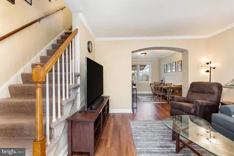 Entry Way - 1729 Searles Rd, Dundalk, MD 21222 photo 2 of 2