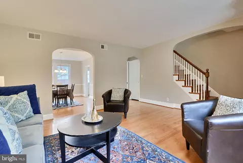 217 Dumbarton Rd, Baltimore, MD 21212 photo 8