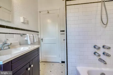 217 Dumbarton Rd, Baltimore, MD 21212 photo 22