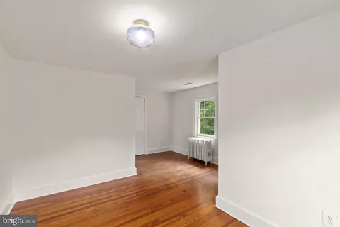 Bedroom - 513 Dunkirk Rd, Baltimore, MD 21212 photo 4 of 6