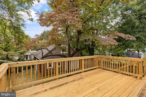 Exterior - 513 Dunkirk Rd, Baltimore, MD 21212 photo 4 of 6