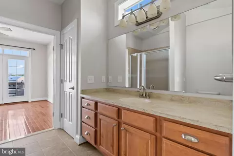 Bath - 6910 River Drive Rd, Sparrows Point, MD 21219 photo 2 of 5