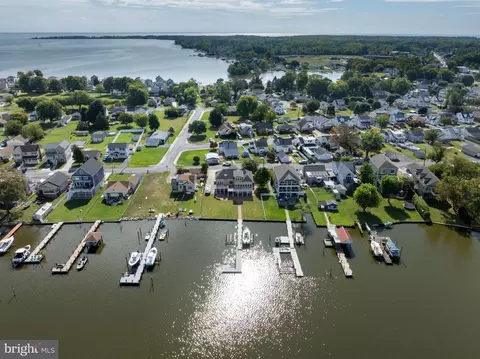 View/Area - 6910 River Drive Rd, Sparrows Point, MD 21219 photo 22 of 28