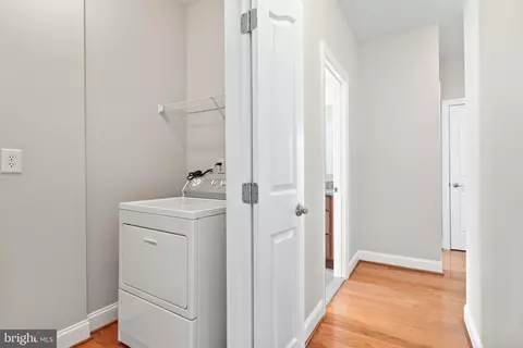 Entry Way - 6910 River Drive Rd, Sparrows Point, MD 21219 photo 2 of 6
