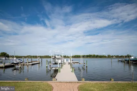 View/Area - 6910 River Drive Rd, Sparrows Point, MD 21219 photo 6 of 28
