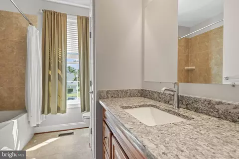 Bath - 6910 River Drive Rd, Sparrows Point, MD 21219 photo 4 of 5
