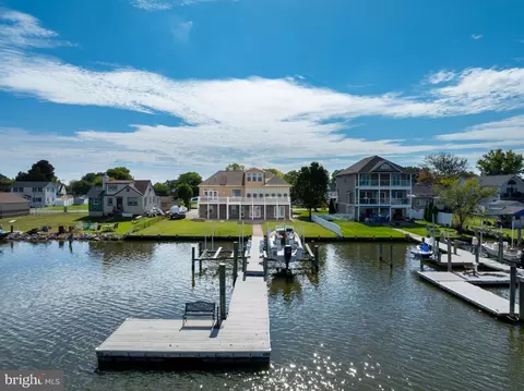View/Area - 6910 River Drive Rd, Sparrows Point, MD 21219 photo 2 of 28