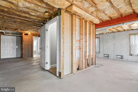 Entry Way - 6910 River Drive Rd, Sparrows Point, MD 21219 photo 3 of 6