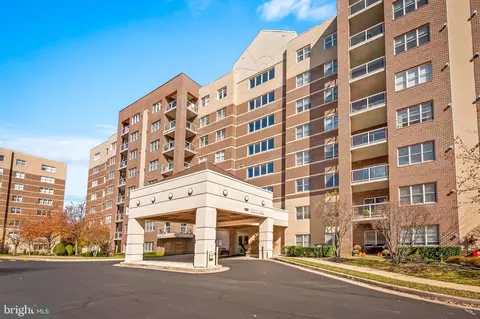 12240 Roundwood Rd #504, Lutherville Timonium, MD 21093