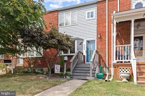1742 Melbourne Rd, Dundalk, MD 21222