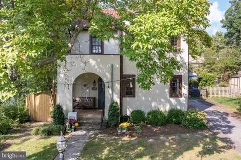 Exterior - 910 Kingston Rd, Baltimore, MD 21212 photo 5 of 5