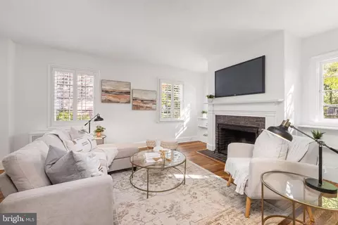 Other - 910 Kingston Rd, Baltimore, MD 21212 photo 2 of 10