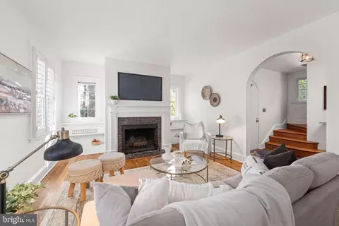 Other - 910 Kingston Rd, Baltimore, MD 21212 photo 1 of 10