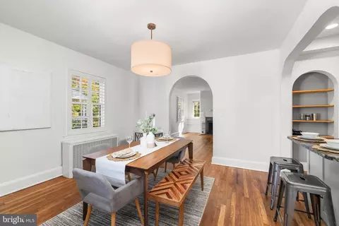 Dining - 910 Kingston Rd, Baltimore, MD 21212 photo 3 of 3