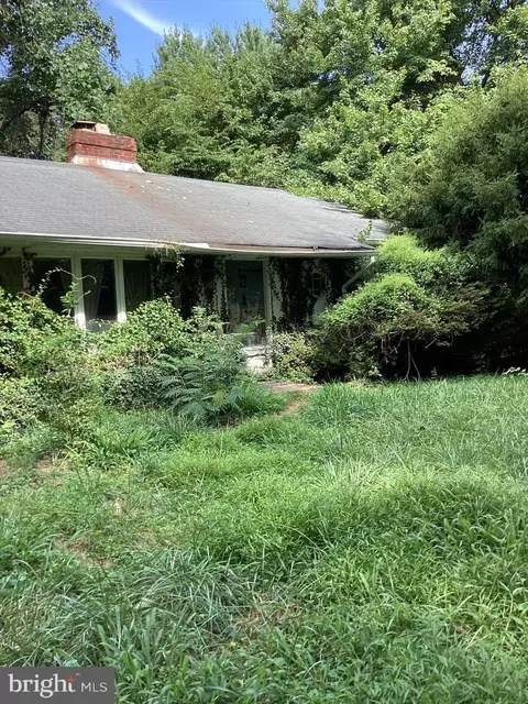 12808 Manor Rd, Glen Arm, MD 21057