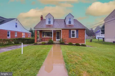 3209 Putty Hill Ave, Parkville, MD 21234