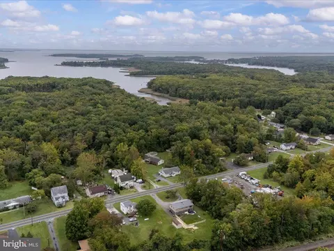 View/Area - 12234 Eastern Ave, Middle River, MD 21220 photo 6 of 10