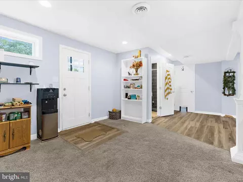 Entry Way - 12234 Eastern Ave, Middle River, MD 21220 photo 2 of 2