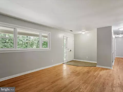 Living - 5503 Williams Rd, Hydes, MD 21082 photo 3 of 6