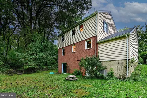 Exterior - 9 Intervale Ct, Towson, MD 21286 photo 4 of 6
