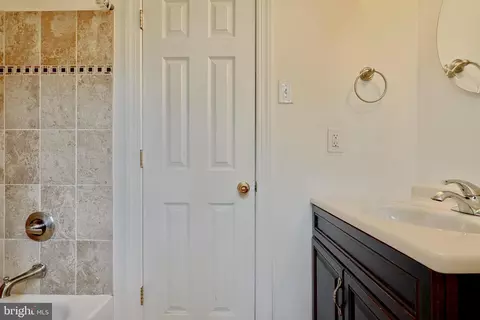 Bath - 9 Intervale Ct, Towson, MD 21286 photo 4 of 7