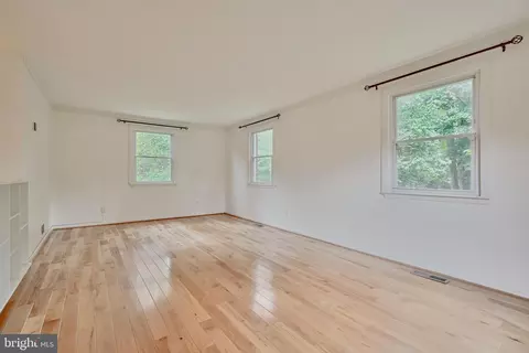 Living - 9 Intervale Ct, Towson, MD 21286 photo 1 of 7