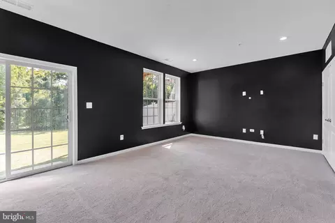 944 Morgan Run Rd, Middle River, MD 21220 photo 4