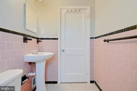 Bath - 2146 Redthorn Rd, Middle River, MD 21220 photo 3 of 3
