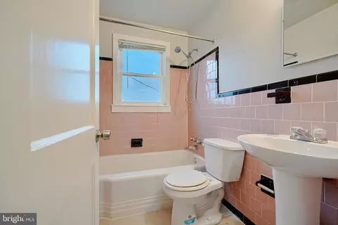 Bath - 2146 Redthorn Rd, Middle River, MD 21220 photo 1 of 3