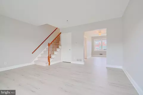 Living - 2146 Redthorn Rd, Middle River, MD 21220 photo 2 of 5