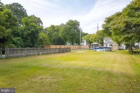 Exterior - 603 Wampler Rd, Middle River, MD 21220 photo 6 of 9