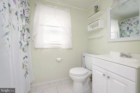 Entry Way - 603 Wampler Rd, Middle River, MD 21220 photo 3 of 4