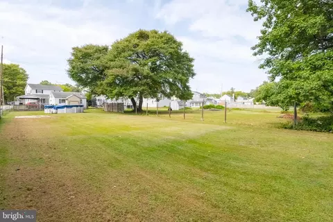 Exterior - 603 Wampler Rd, Middle River, MD 21220 photo 4 of 9