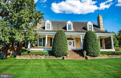 500 Pond View Ln, Cockeysville, MD 21030