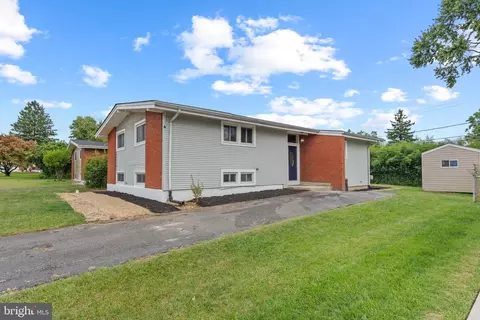 4735 Belle Forte Rd, Pikesville, MD 21208