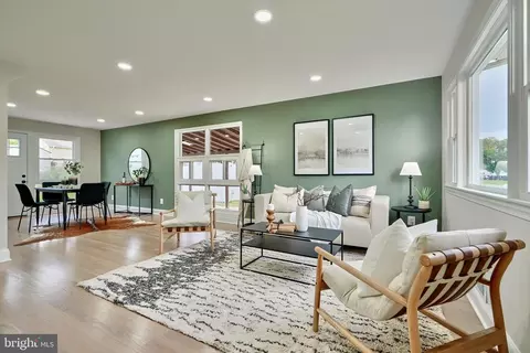 7410 Campfield Rd, Pikesville, MD 21208