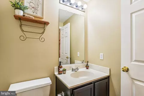 5 Ingate Ter #4203, Halethorpe, MD 21227 photo 27