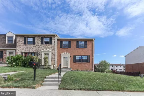 17 Keen Valley Dr, Catonsville, MD 21228